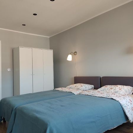 Apartament Z Widokiem Na Miasto Гливице Екстериор снимка