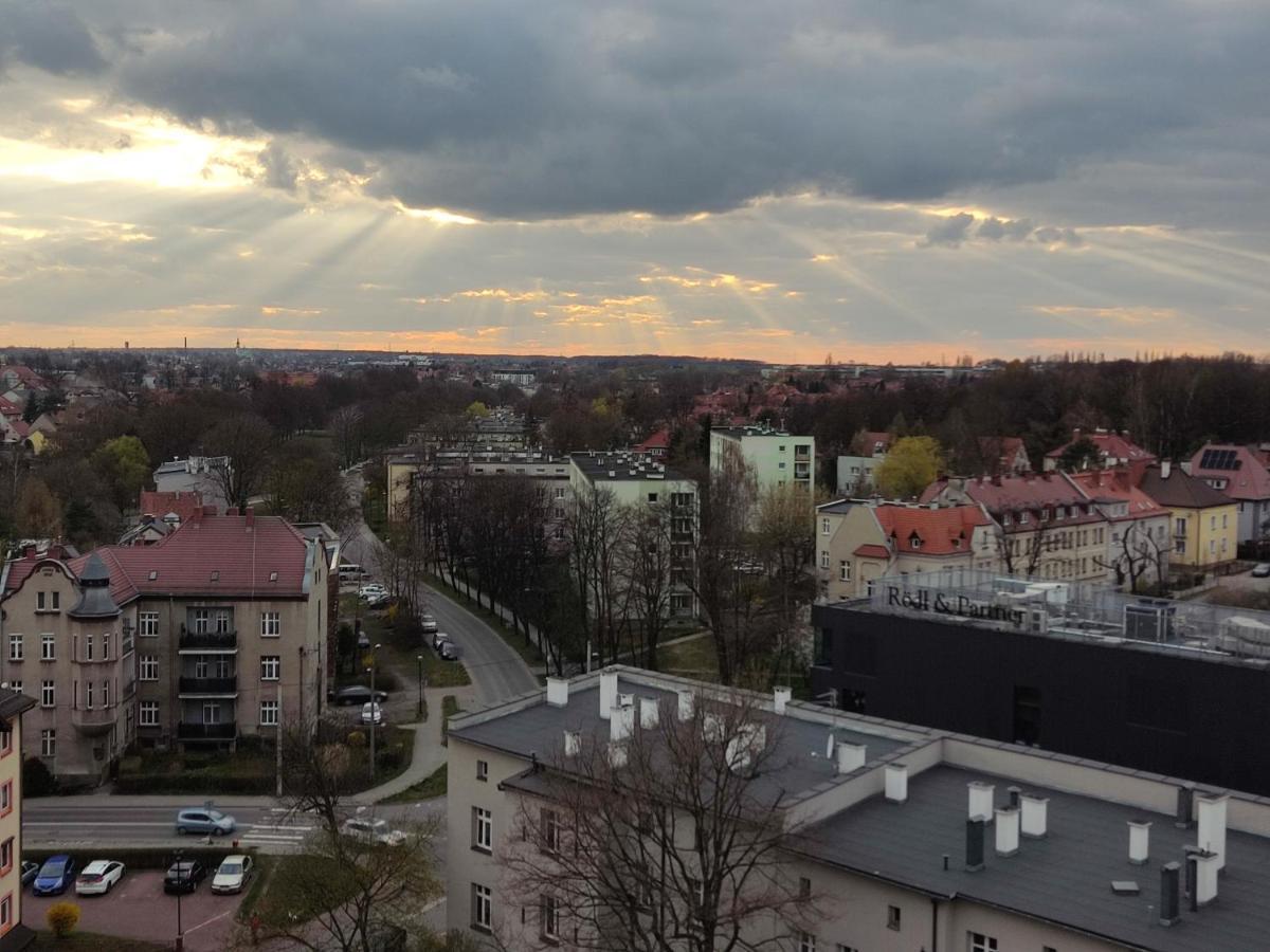 Apartament Z Widokiem Na Miasto Гливице Екстериор снимка