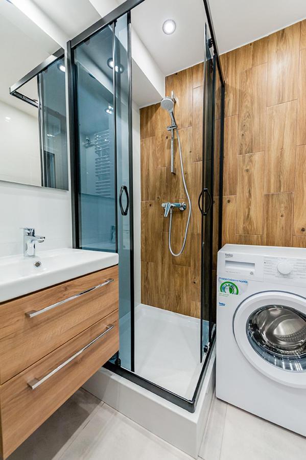 Apartament Z Widokiem Na Miasto Гливице Екстериор снимка
