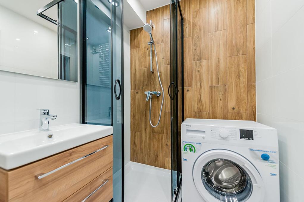 Apartament Z Widokiem Na Miasto Гливице Екстериор снимка