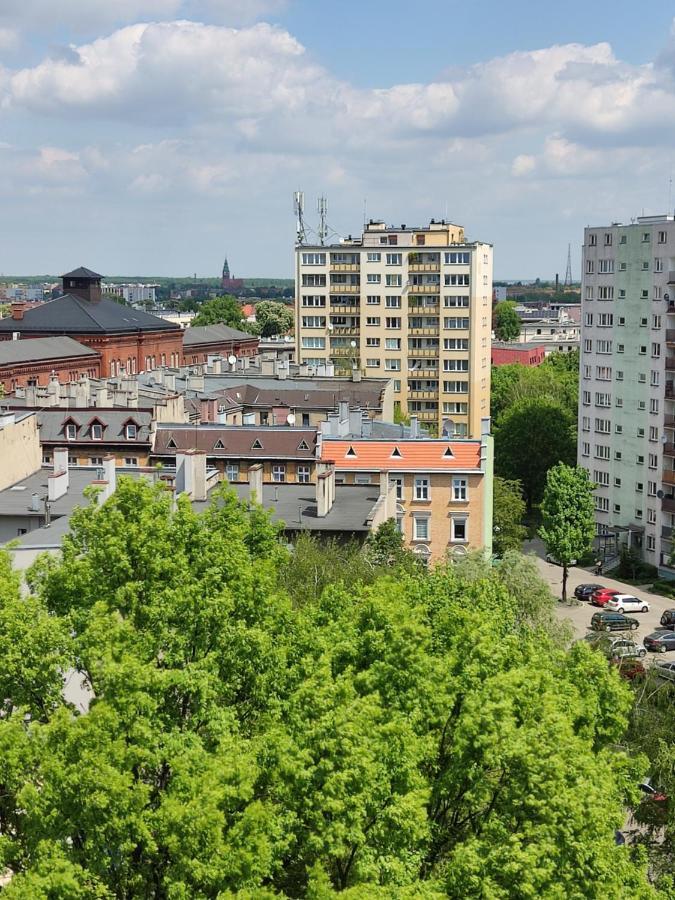 Apartament Z Widokiem Na Miasto Гливице Екстериор снимка